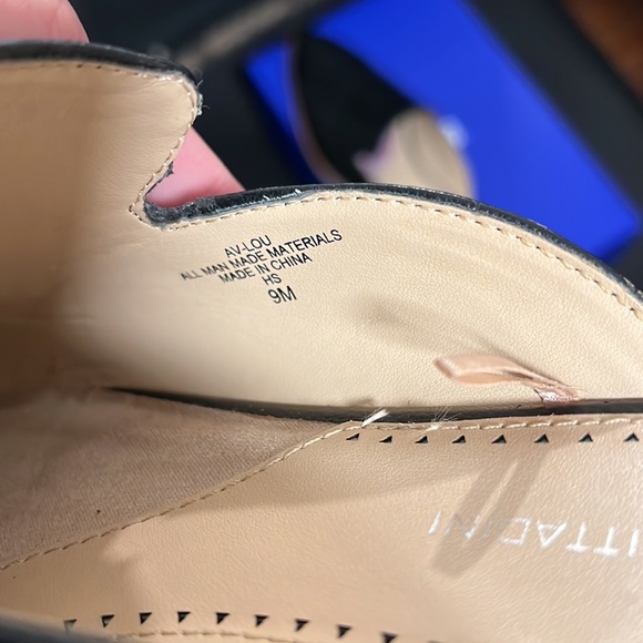 Black slip on leather backless flats. Size 9. Fit true to size. - Picture 4 of 4